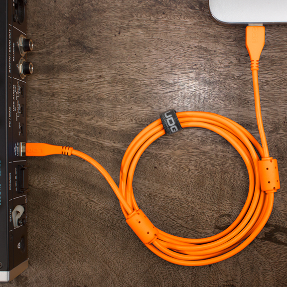UDG Ultimate Audio Cable USB 2.0 C-B Orange Straight 1.5m по цене 1 641.25 ₽