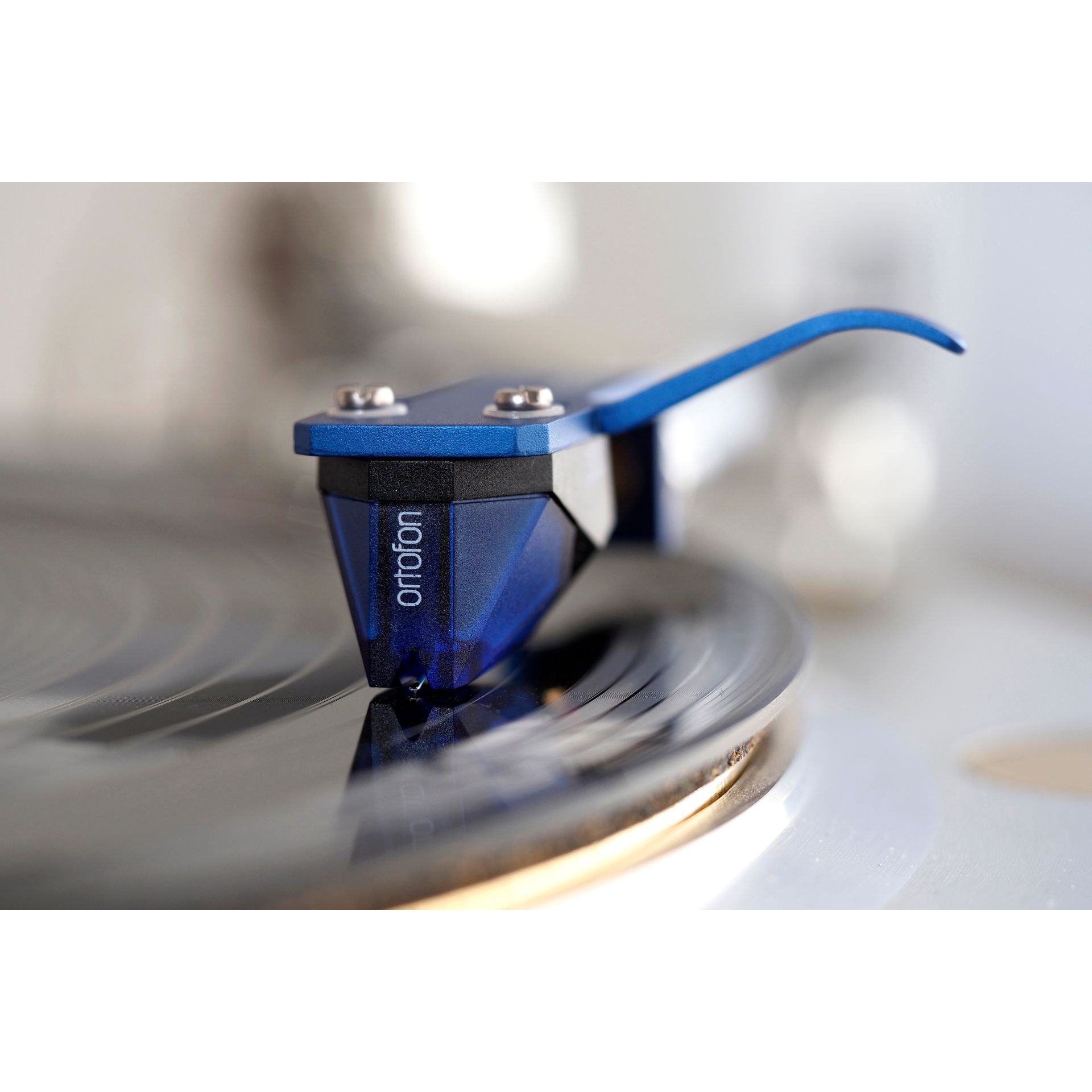 Ortofon 2M Blue (Bulk) по цене 22 000.00 ₽