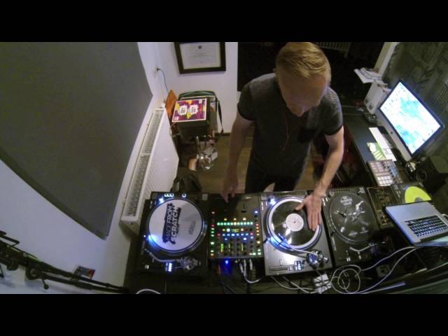 sE Electronics RNT по цене 199&nbsp;580 ₽