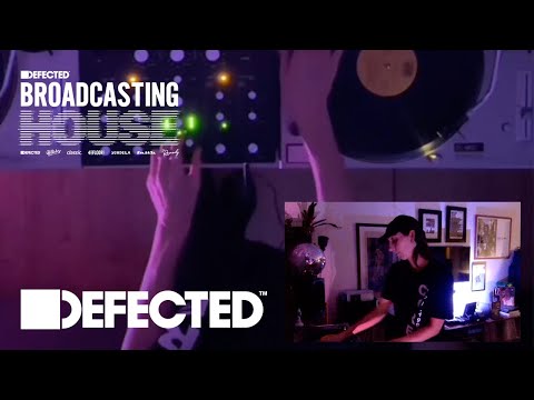 Klipsch New York по цене 79 990 ₽