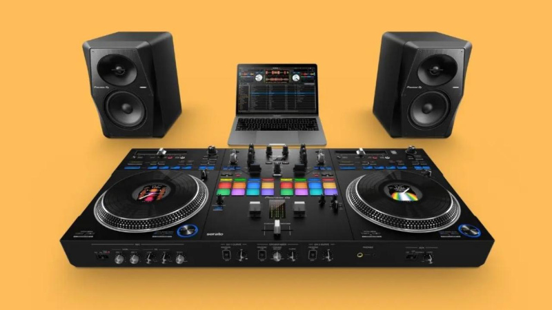 Pioneer DJ | Обзор нового контроллера для Serato DDJ-REV7