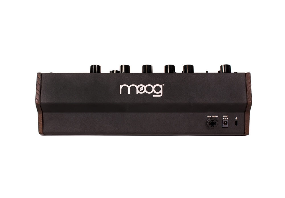 Moog Mother-32 по цене 58 900 ₽