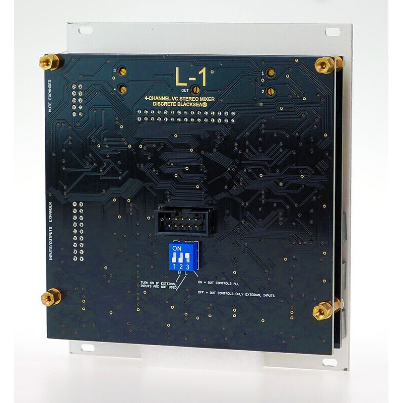 L-1 Discrete 4-channel Stereo Mixer по цене 77 280.00 ₽