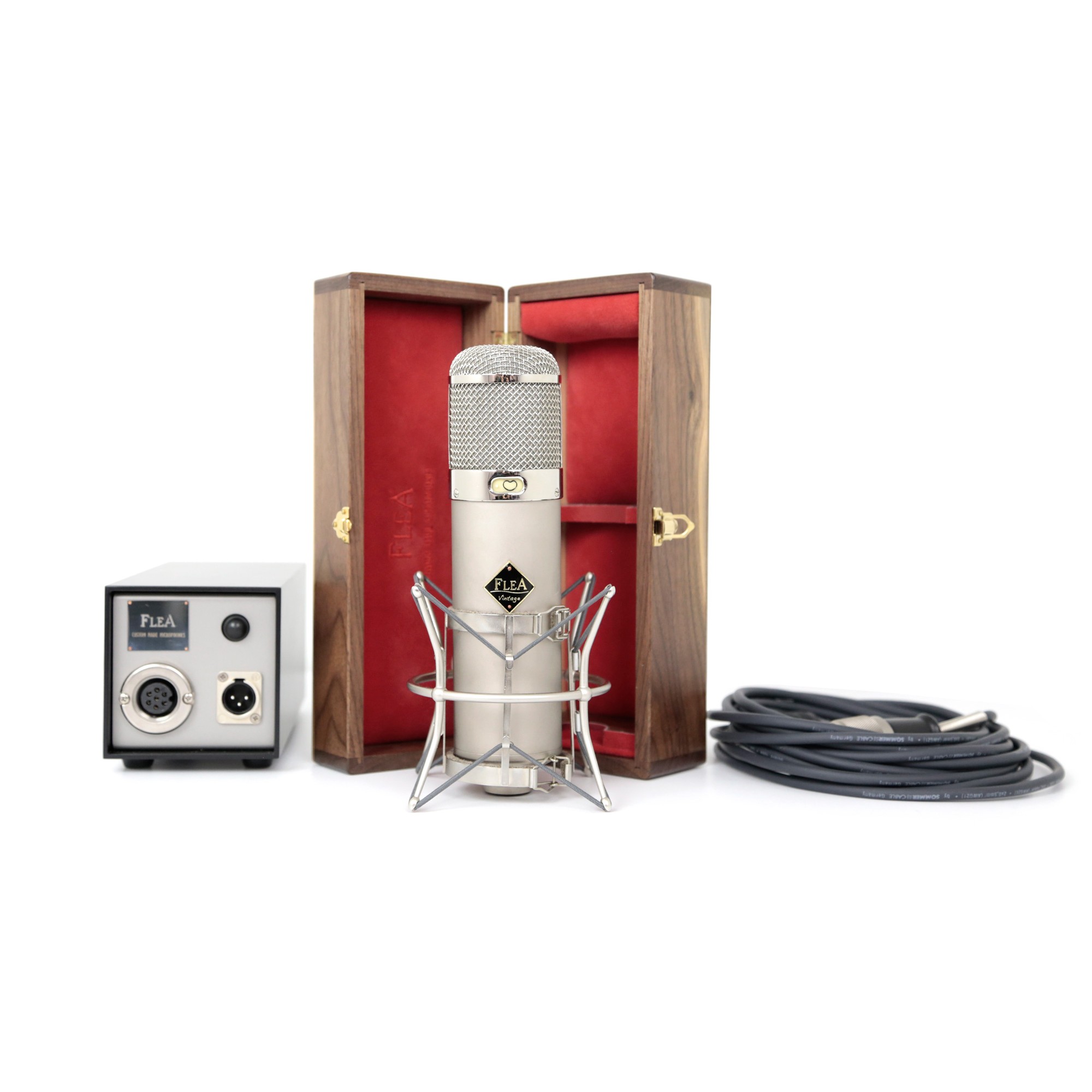 FLEA Microphones 47 (EF12 tube and F47 capsule) по цене 427 300 ₽