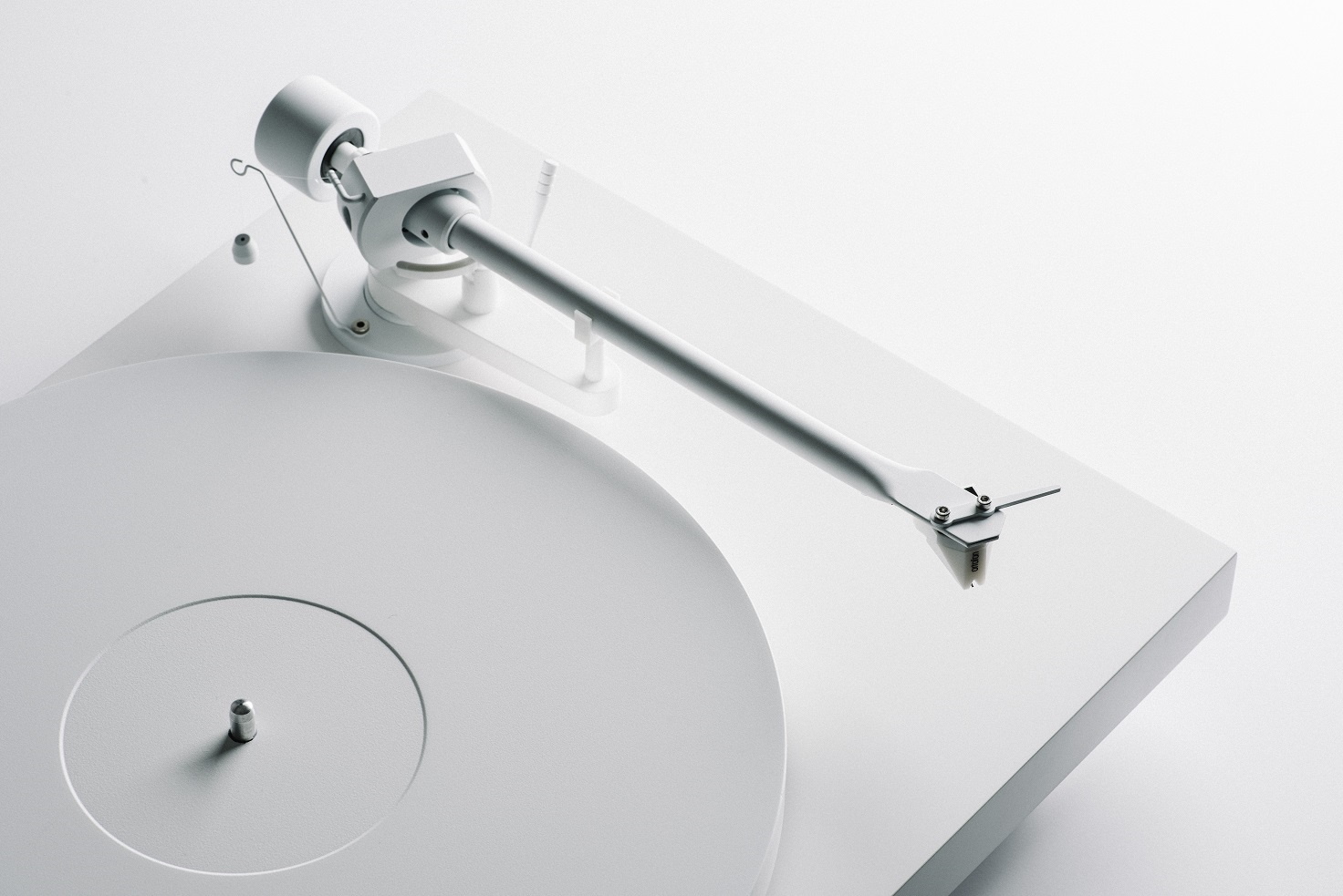 Pro-ject Debut PRO White Edition (2M White) по цене 109 606.57 ₽