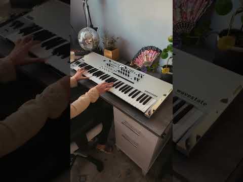 Behringer Wave по цене 88 000 ₽