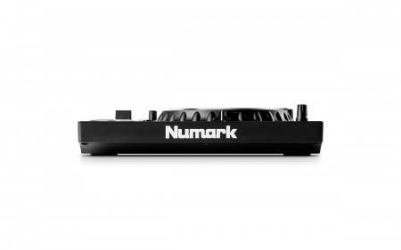 Numark Mixtrack Platinum FX по цене 39 600 ₽