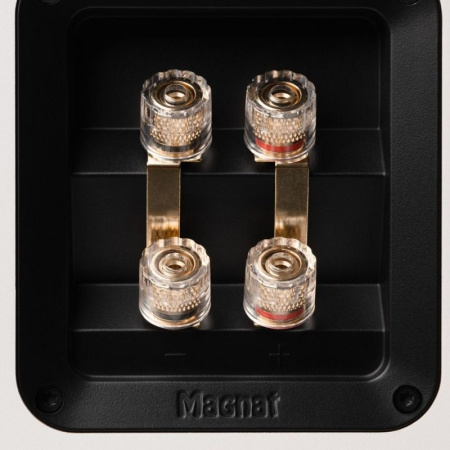 Magnat Signature 809 White по цене 290 000 ₽