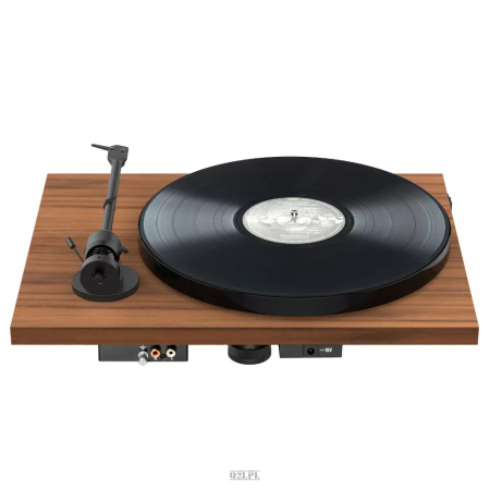 Pro-Ject Е1 BT AT3600L Uni Walnut по цене 45 000.00 ₽