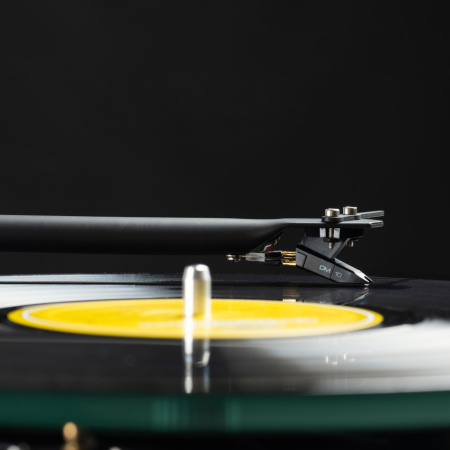 Pro-Ject T1 Evo Phono OM10 White по цене 58 350.00 ₽
