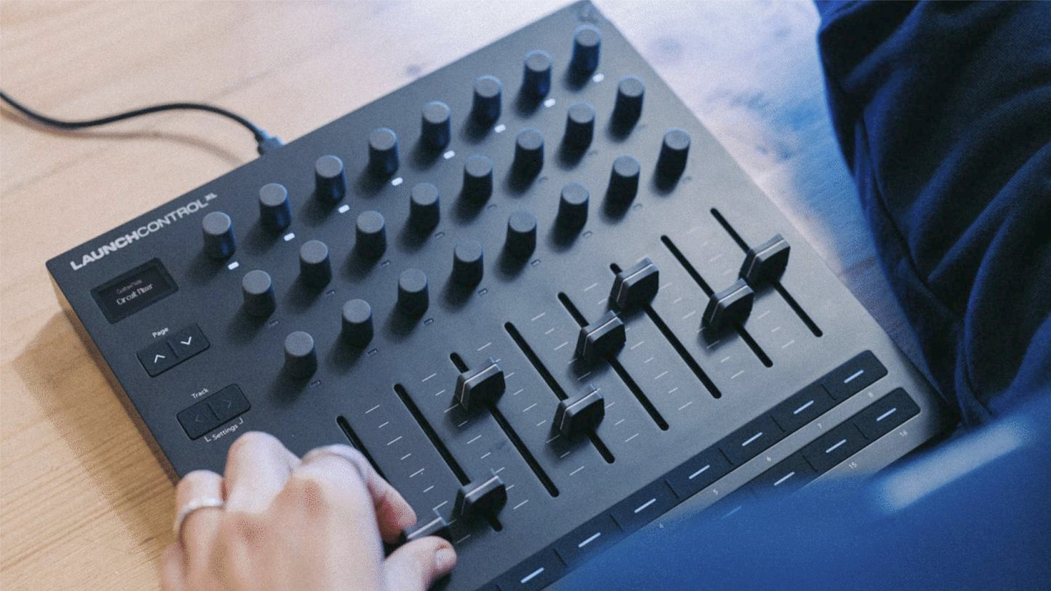 Novation представили новую версию популярного миди-контроллера Launch Control