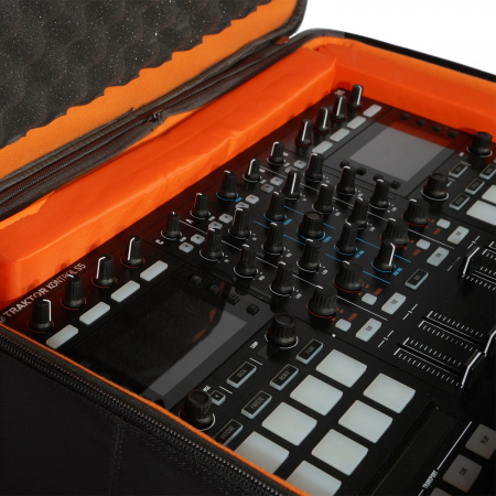 UDG Ultimate MIDI Controller Backpack Small Black/Orange Inside MK2 по цене 27 500 ₽